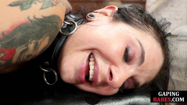 Tattooed anal dyke rimmed and fucked in gaping asshole - txxx.com on fistingpost.com